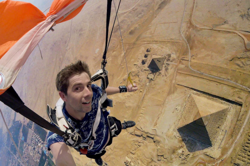 Tommy Papatango skydives the pyramids of Egypt